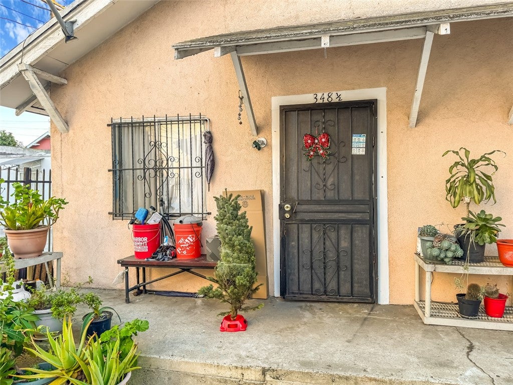 348 W Vernon Avenue