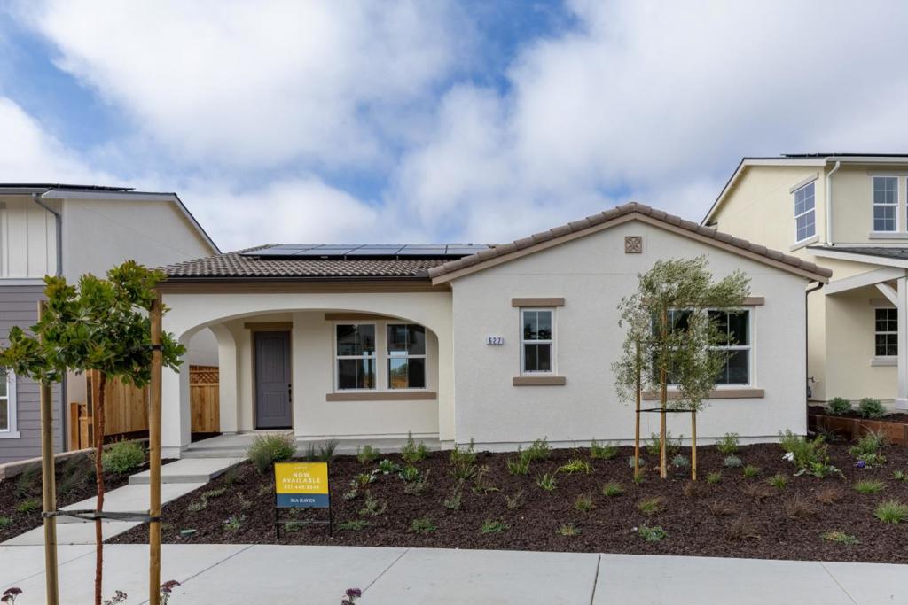 627 Santa Lucia Way