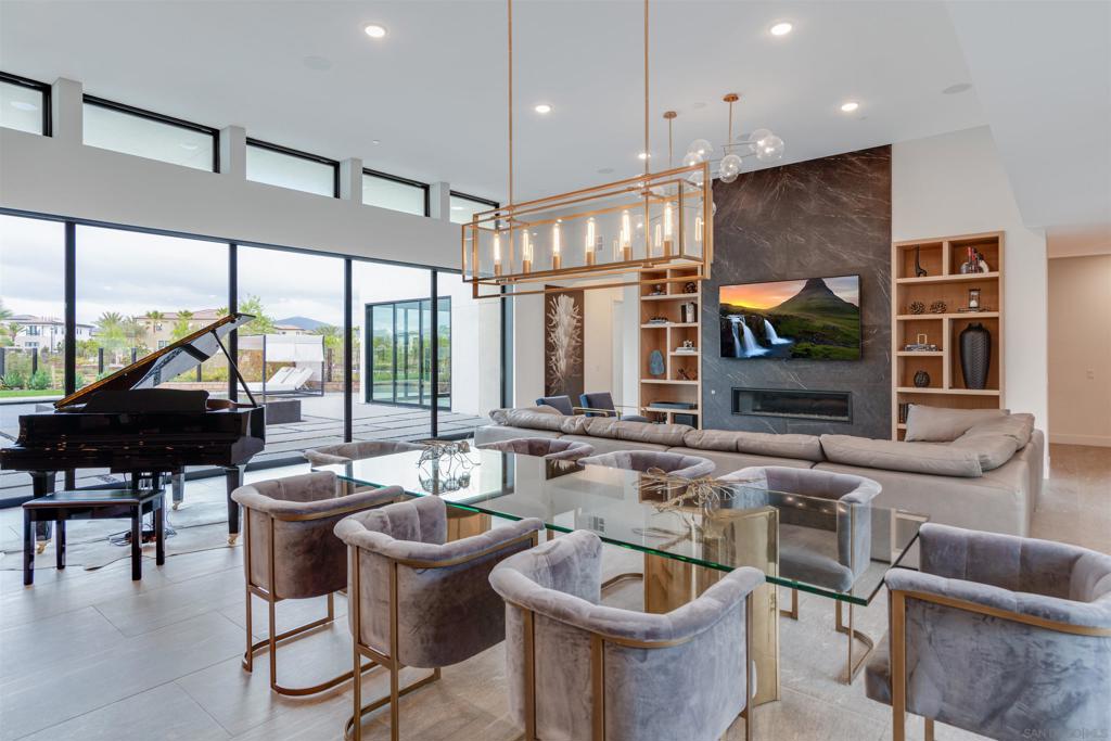 5384 Aurora Summit Trl