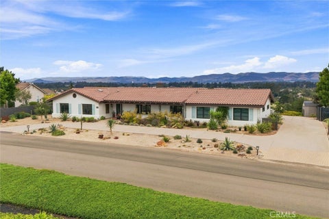 Photo of 530 Calle Cielo, Nipomo, CA 93444 (MLS # SC26182236)