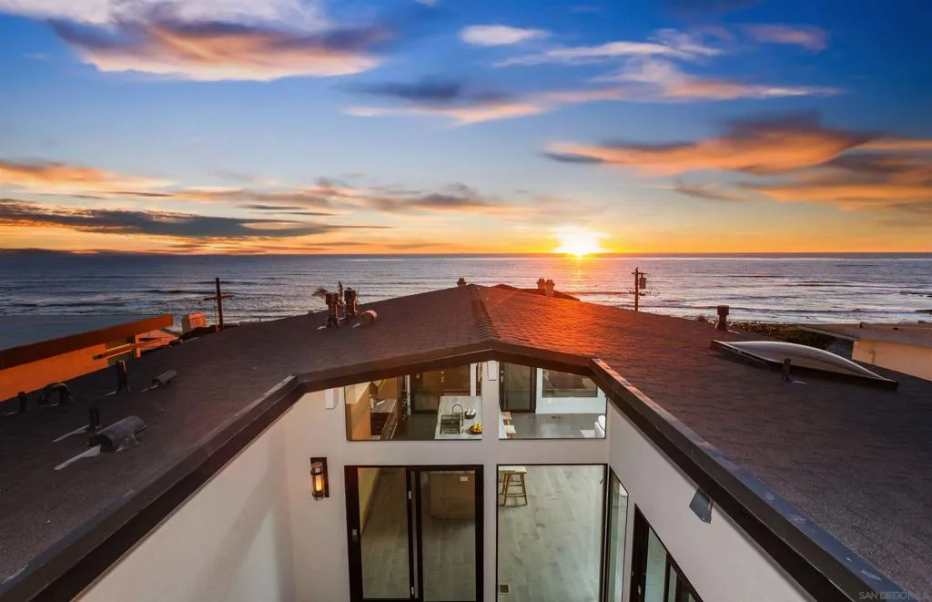 La Jolla, California 92037, United States, 4 Bedrooms Bedrooms, ,5 BathroomsBathrooms,Residential,Active,208677