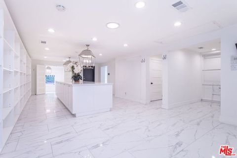 Photo of 6017 Melrose Avenue, Los Angeles, CA 90038 (MLS # 26650743)