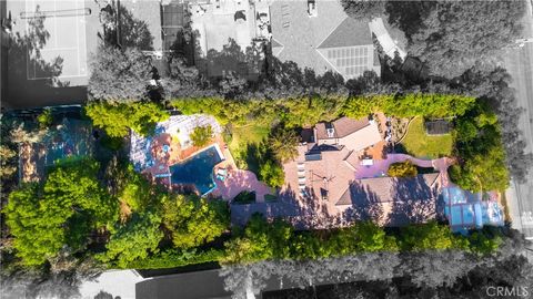 5433 Shirley Avenue Tarzana CA 91356