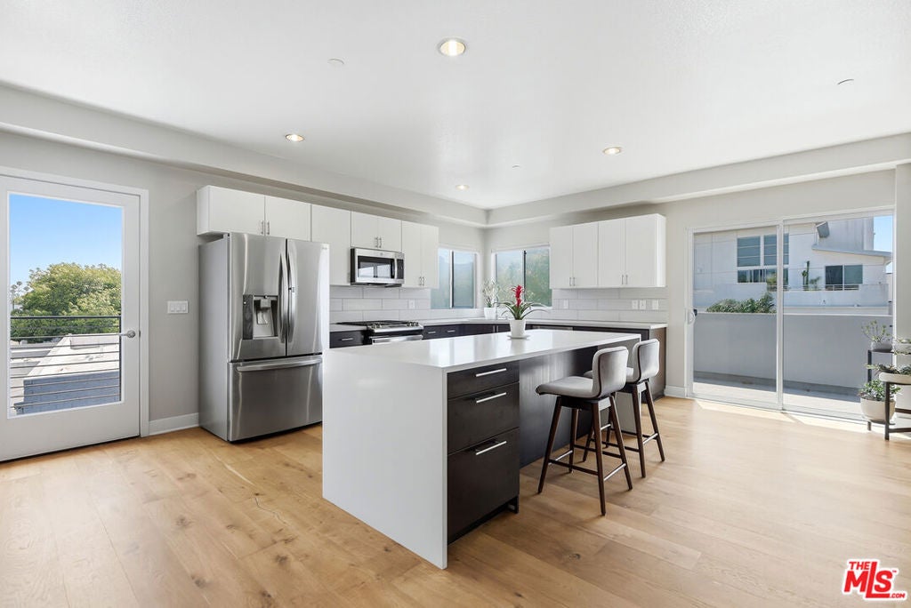 13337 Beach Avenue 403