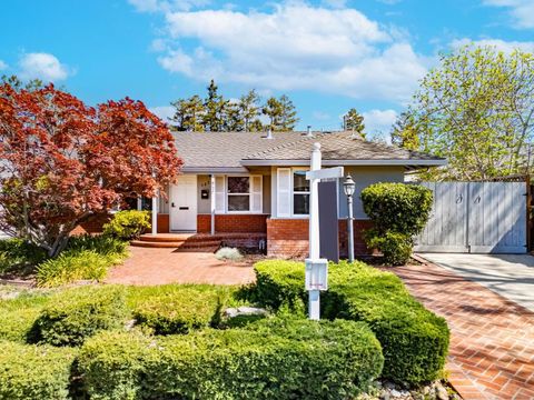 Photo of 927 Madeline Lane, Santa Clara, CA 95050 (MLS # ML82036739)