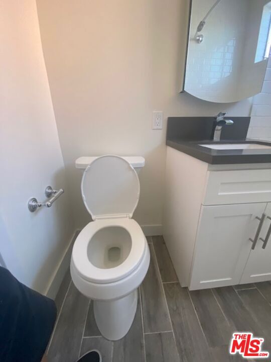 3794 Rosewood Avenue