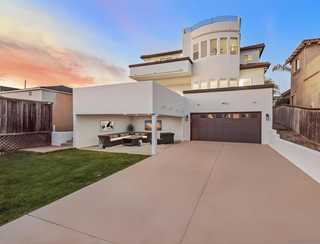 819 Van Nuys Street