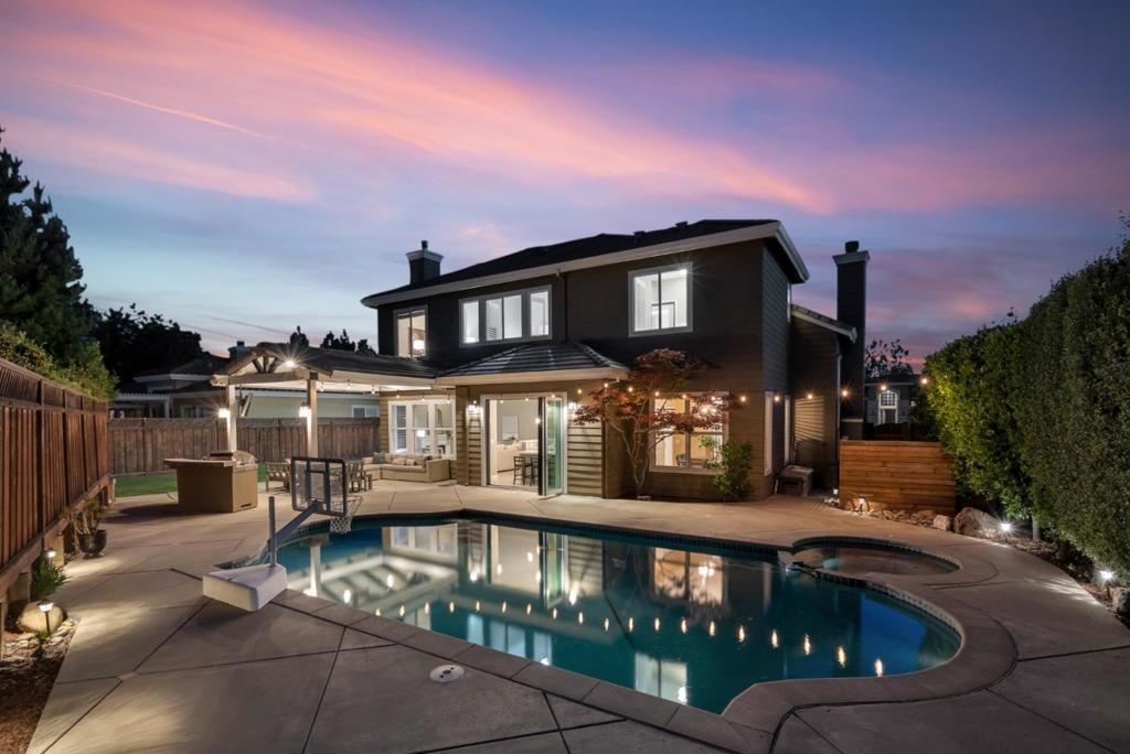 18440 Carmelo Court