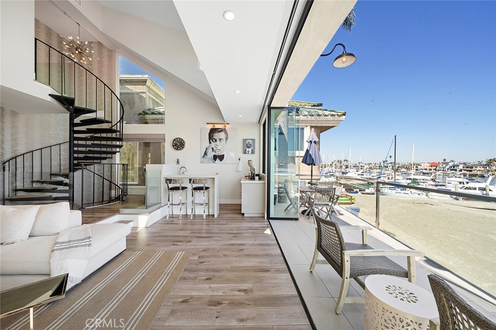 6302 E Bay Shore