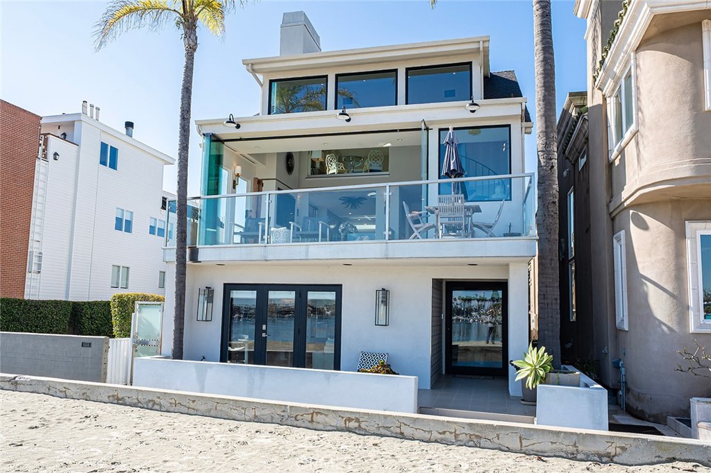 6302 E Bay Shore