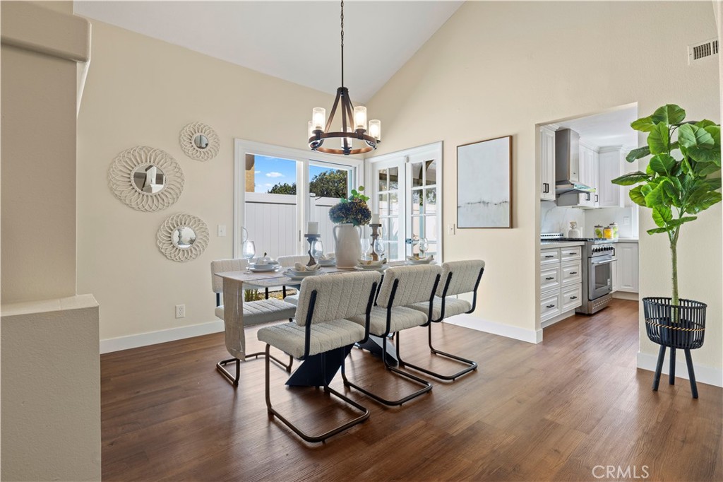 15587 Quiet Oak
