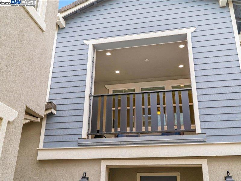 17353 Morning View Drive