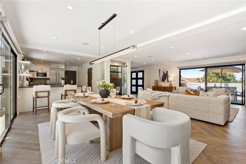 2870 Zell Drive, Laguna Beach CA 92651