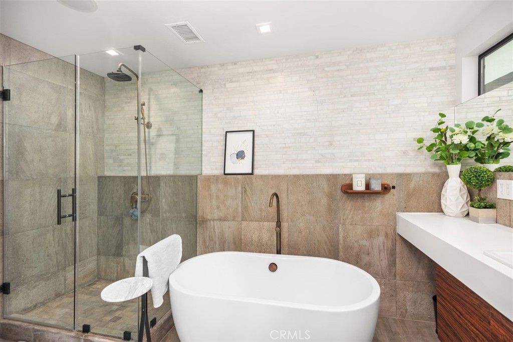 Top Of The World (TOW) - Residential