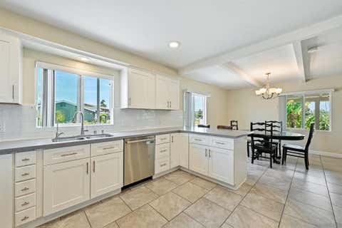Tiny photo for 2124 Oak Hill Dr. DR, Escondido, CA 92027 (MLS # 260013679SD)