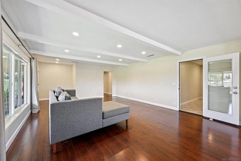 Tiny photo for 2124 Oak Hill Dr. DR, Escondido, CA 92027 (MLS # 260013679SD)