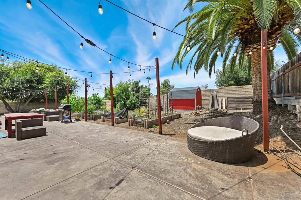 2124 Oak Hill Dr.