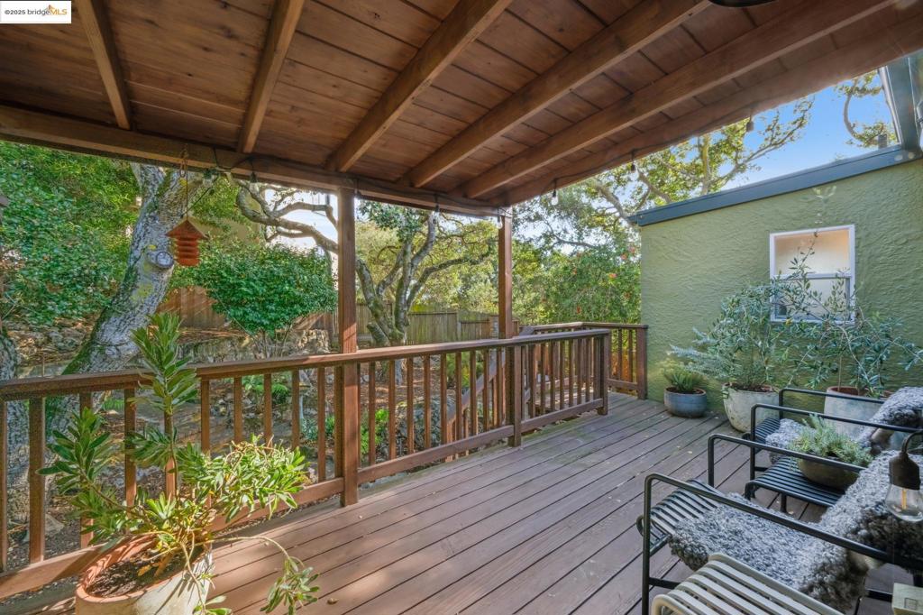 THOUSAND OAKS - Residential