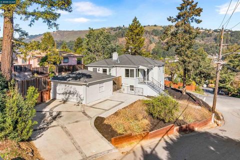 Photo of 3649 Shone Ave, Oakland, CA 94605 (MLS # 41118808)