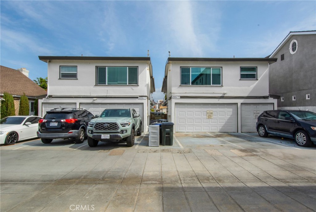 1213 W Balboa Boulevard