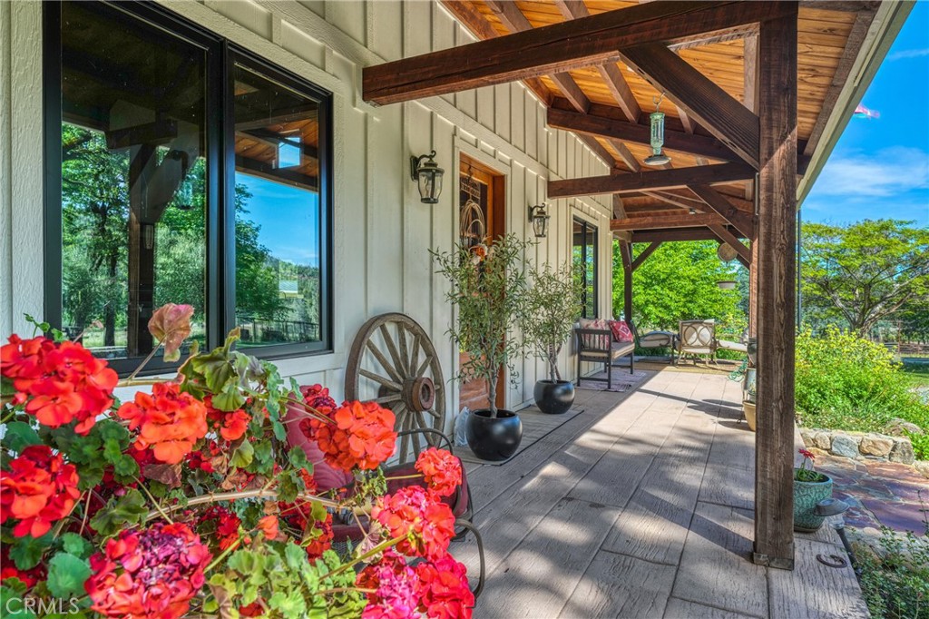 19676 State Highway 175