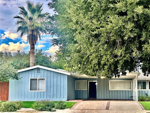 Photo of 20541 Rodax St, Winnetka, CA 91306 (MLS # SR25260254)