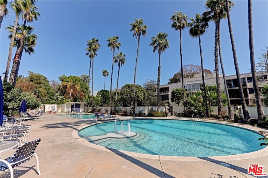 Photo of 289 S Barrington Avenue #A307, Los Angeles, CA 90049 (MLS # 25628079)