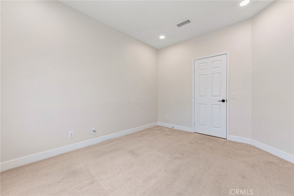 Passeggio (PASG) - Residential Lease