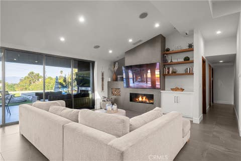 Photo of 20461 Coulson ST, Woodland Hills, CA 91367 (MLS # SR26159581)