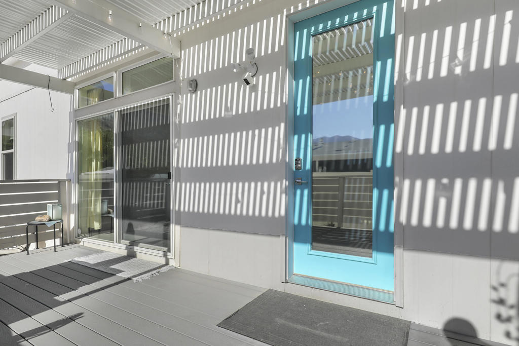 Palm Canyon Mobile C - Manufactured In Park