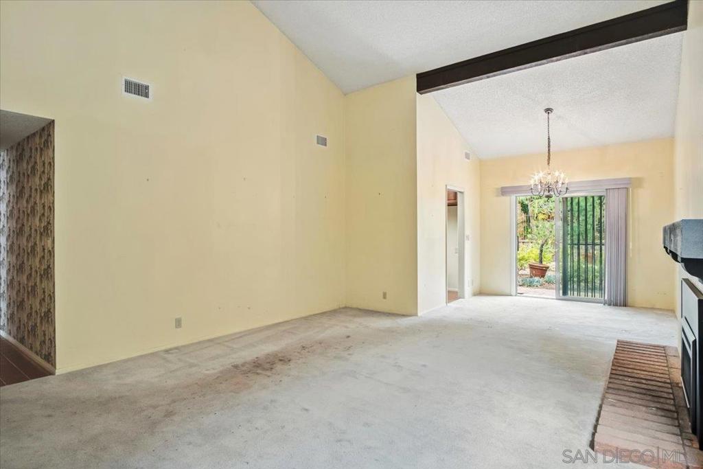 5484 Coral Reef Ave