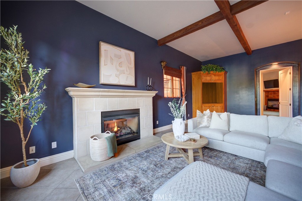 806 Vista Cerro Drive