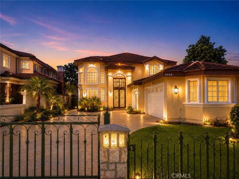 Photo of 5558 N Charlotte Avenue, San Gabriel, CA 91776 (MLS # WS26124880)