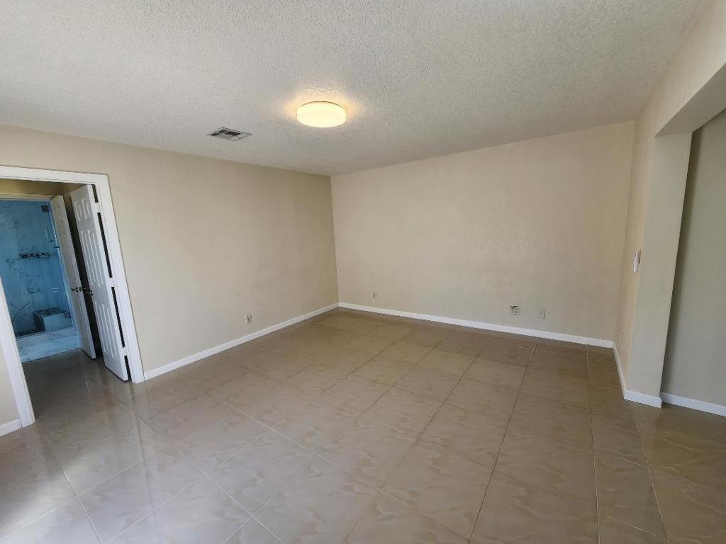 Mission Lakes - Residential Lease