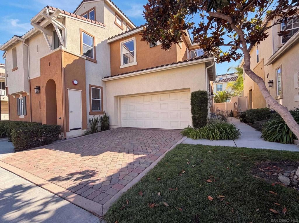 4099 Peninsula DR