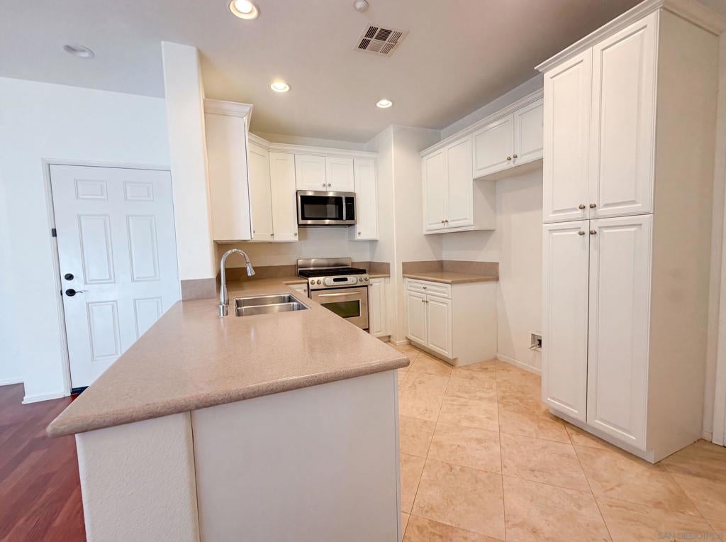 4099 Peninsula DR, Carlsbad CA 92010