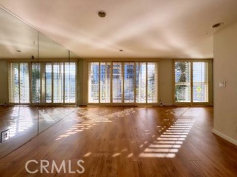 Photo of 1803 E Ocean Boulevard #201, Long Beach, CA 90802 (MLS # TR25156131) Photo of 1803 E Ocean Boulevard #201, Long Beach, CA 90802 (MLS # TR25156131)