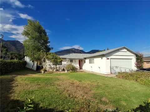 Photo of 13670 Mindora AVE, Sylmar, CA 91342 (MLS # SR26140937)