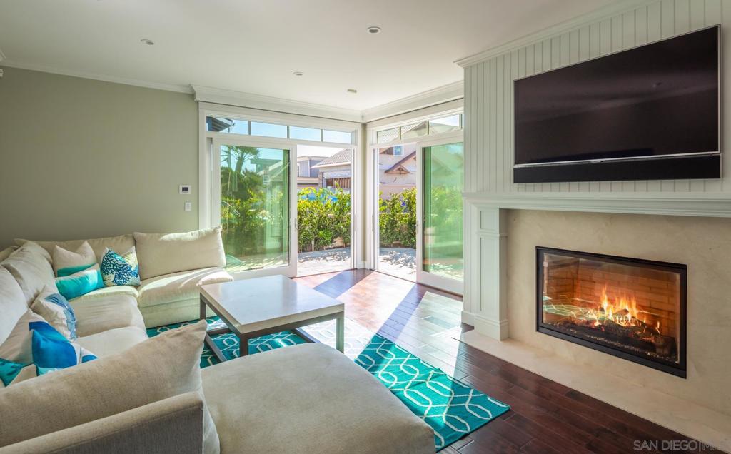 Del Mar - Residential