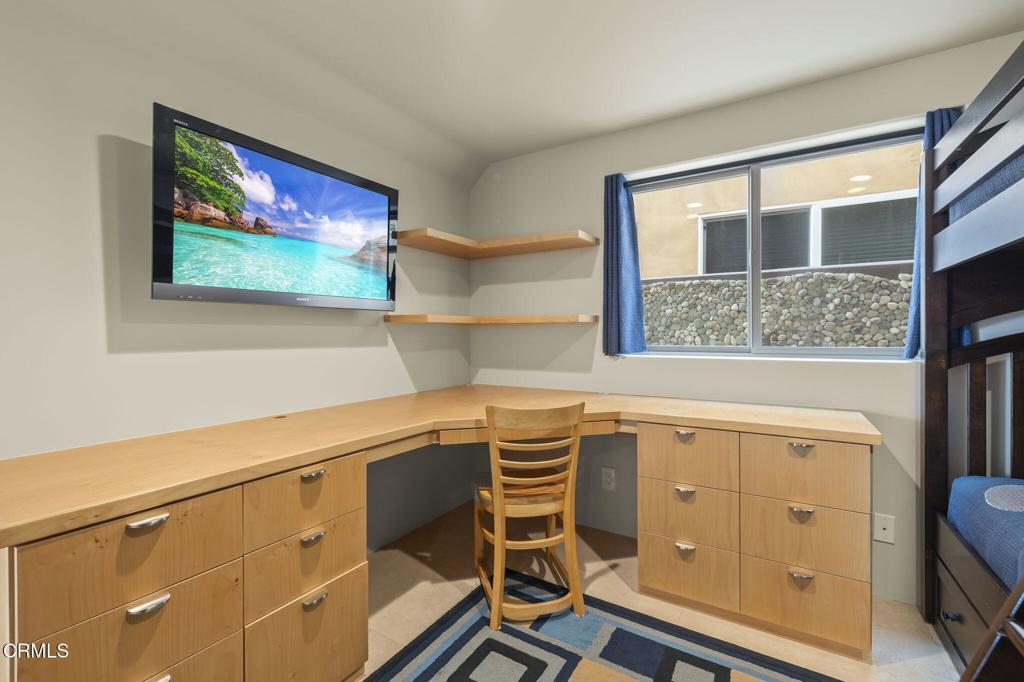 Oxnard, California, 93035, United States, 4 Bedrooms Bedrooms, ,3 BathroomsBathrooms,Residential,Active,2016399