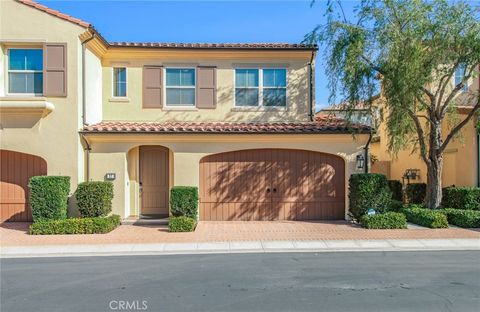 Photo of 27 Maycrest, Irvine, CA 92618 (MLS # OC25256450)