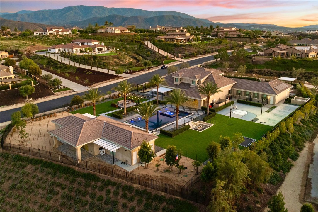 41779 Knoll Vista Lane
