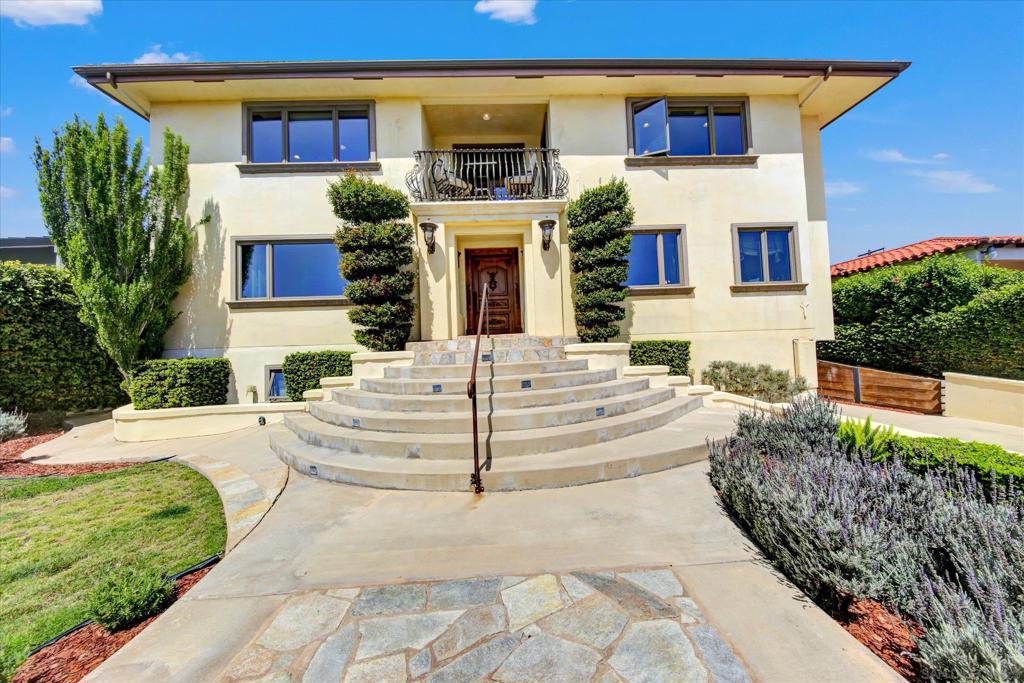2540 Chatsworth Blvd