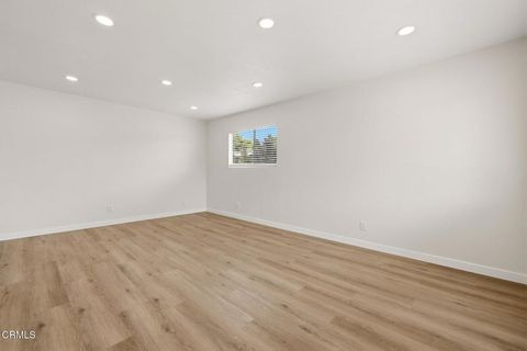 Tiny photo for 1127 Acadia Place, Ventura, CA 93003 (MLS # V1-34421)