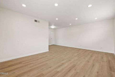 Tiny photo for 1127 Acadia Place, Ventura, CA 93003 (MLS # V1-34421)