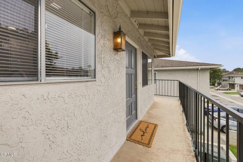 Tiny photo for 1127 Acadia Place, Ventura, CA 93003 (MLS # V1-34421)