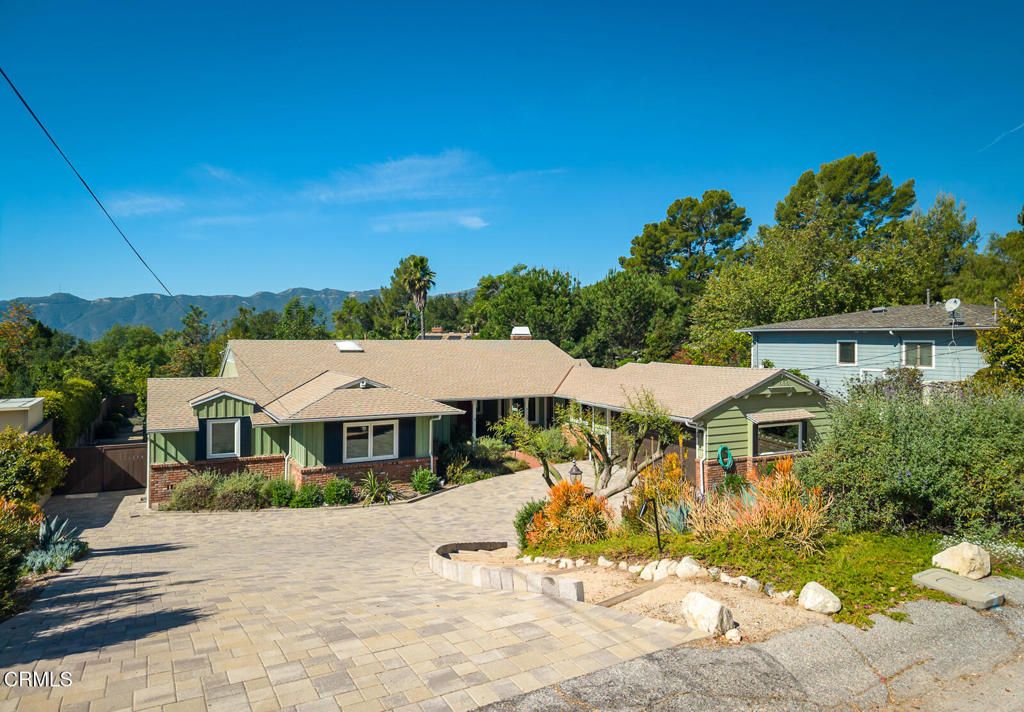 Photo of 5165 Ocean View Boulevard, La Canada Flintridge, CA 91011 (MLS # P1-26670)