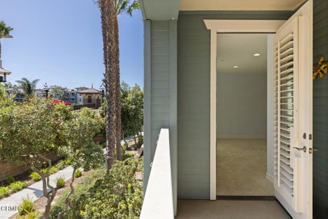 Tiny photo for 1423 Windshore Way, Oxnard, CA 93035 (MLS # V1-38870)