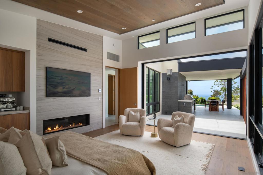 Del Mar - Residential