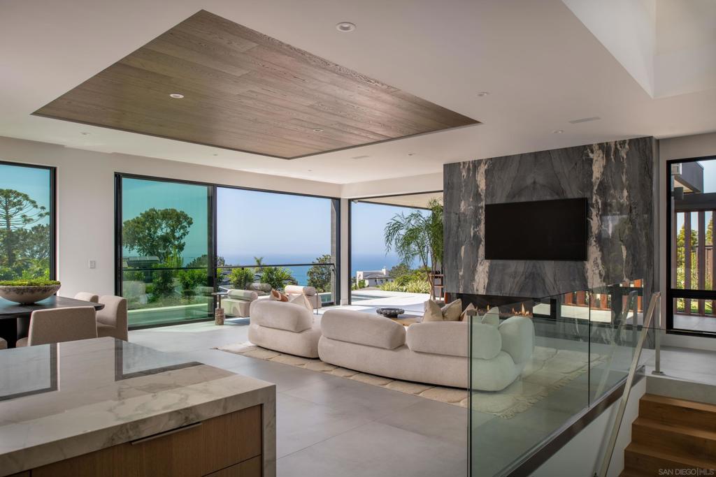 Del Mar - Residential